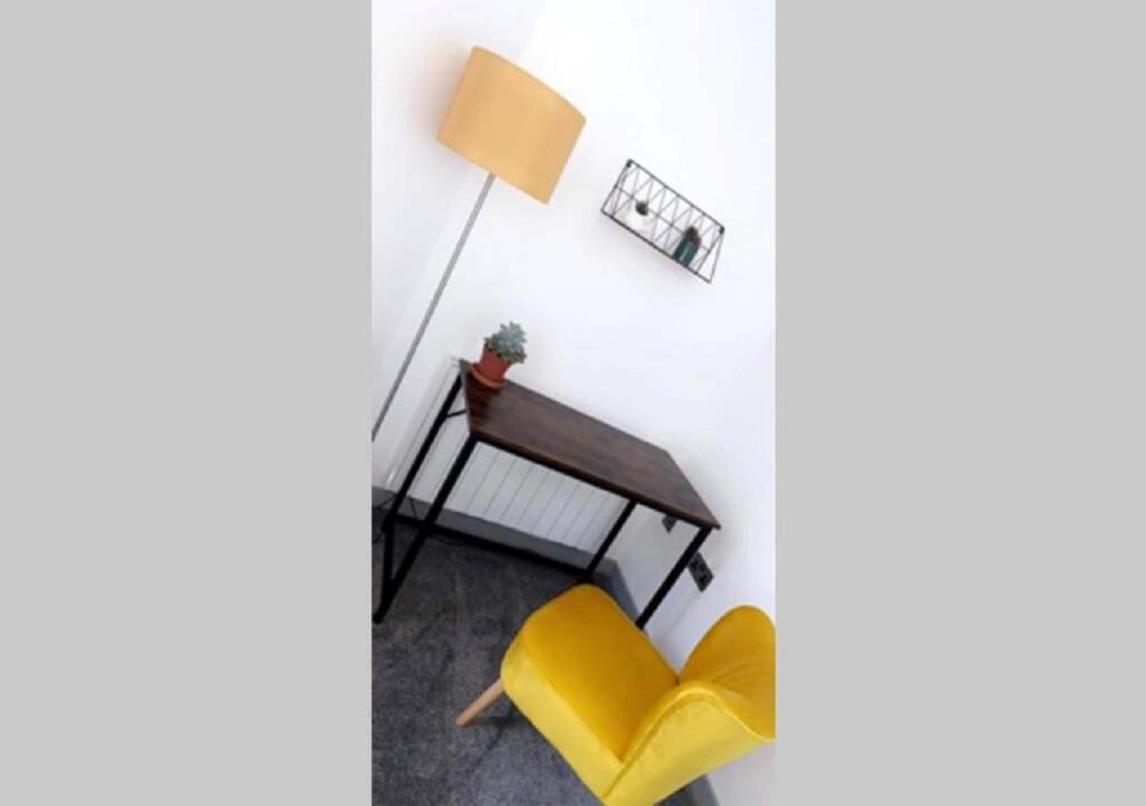 Doncaster City Centre Deluxe Whole Apartment Sleeps 4 D19 エクステリア 写真
